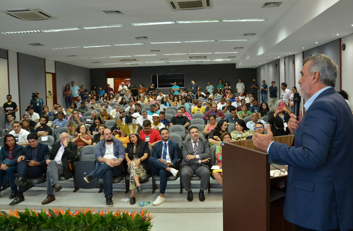 Documento foi assinado nesta quinta-feira