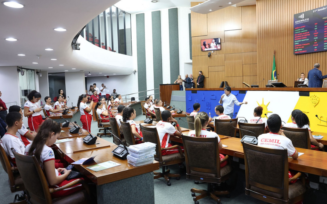 Documento foi assinado nesta quinta-feira Documento foi assinado nesta quinta-feira