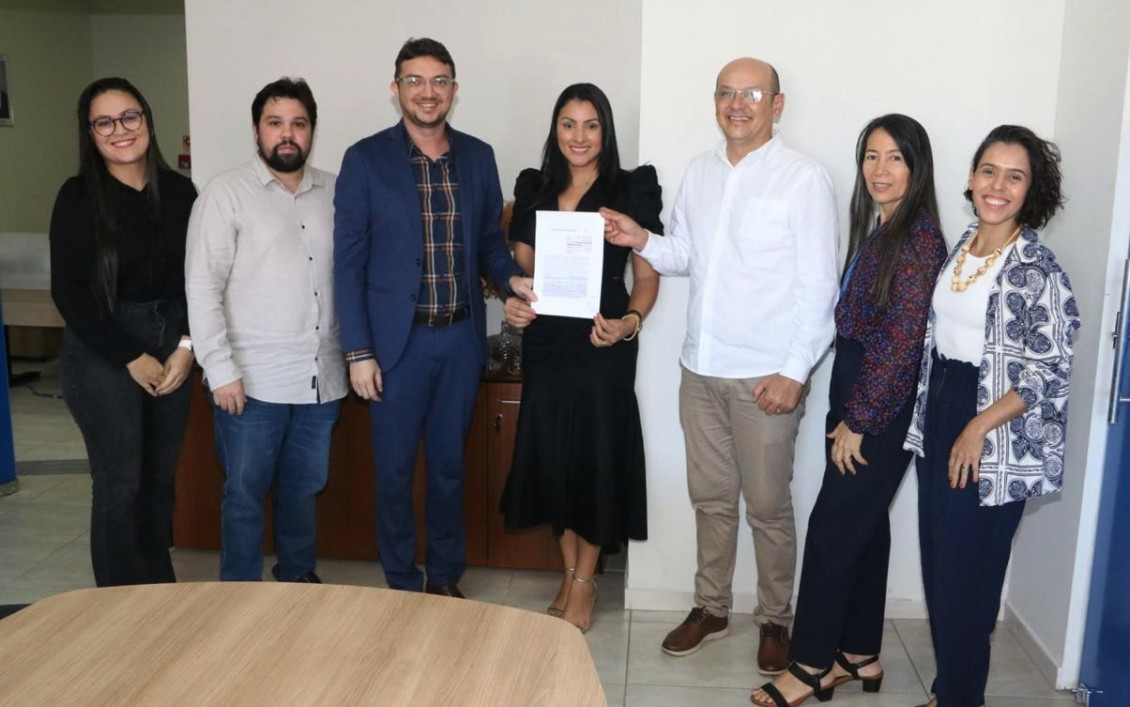 Documento foi assinado nesta quinta-feira Documento foi assinado nesta quinta-feira