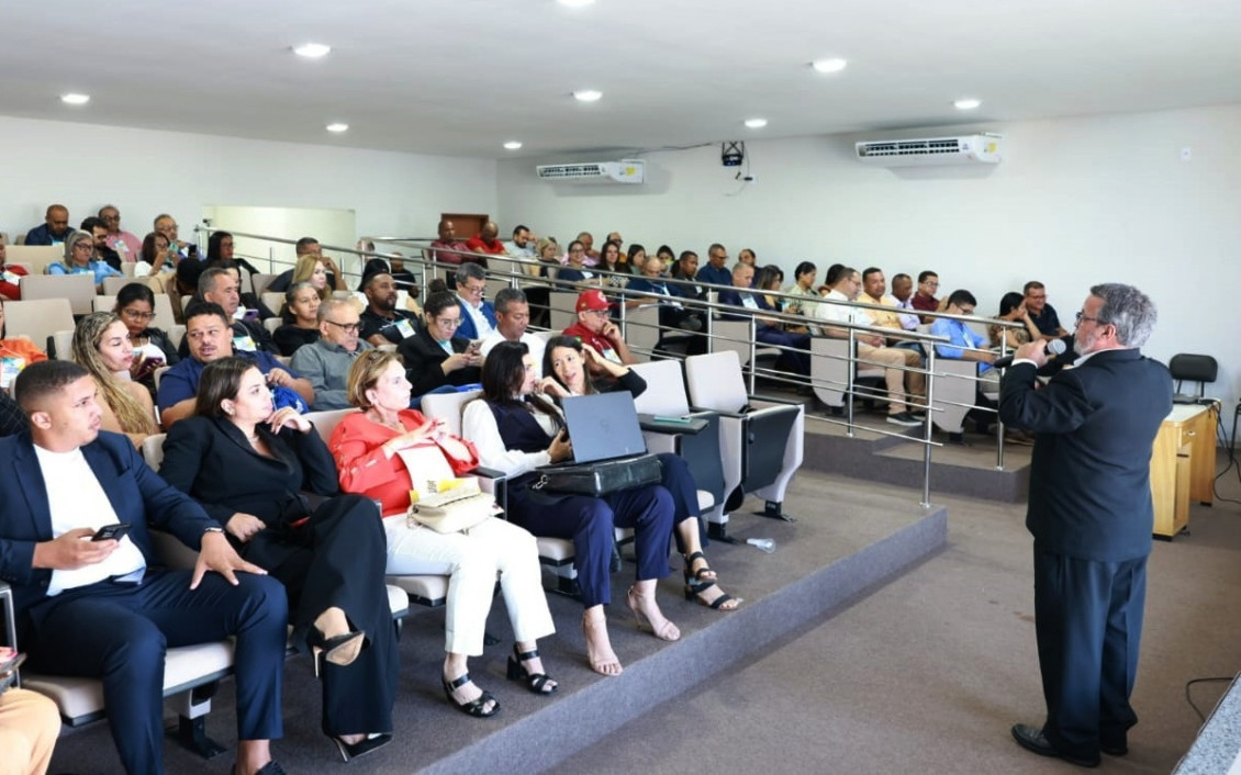 Documento foi assinado nesta quinta-feira Documento foi assinado nesta quinta-feira