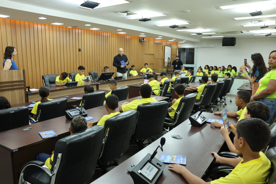 Documento foi assinado nesta quinta-feira