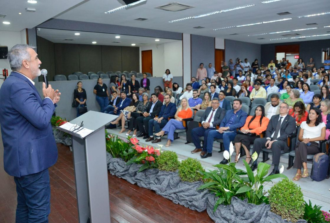 Documento foi assinado nesta quinta-feira